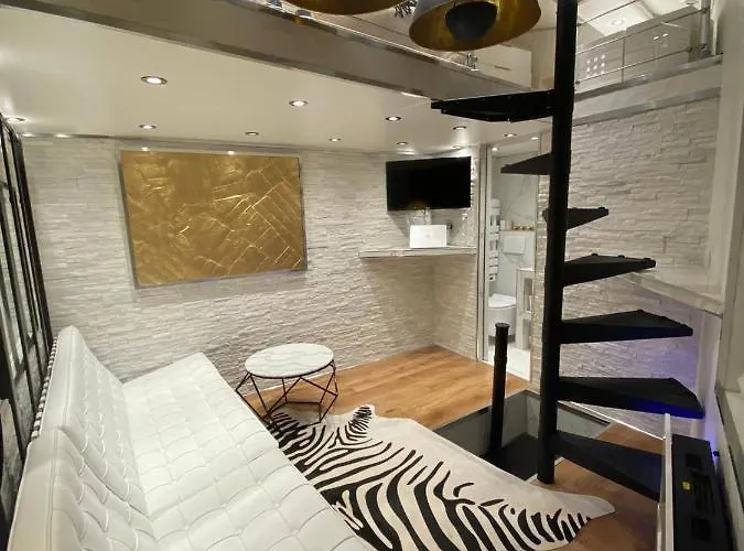 Apartment Superbe Triplex Au Coeur De Montorgueil *
